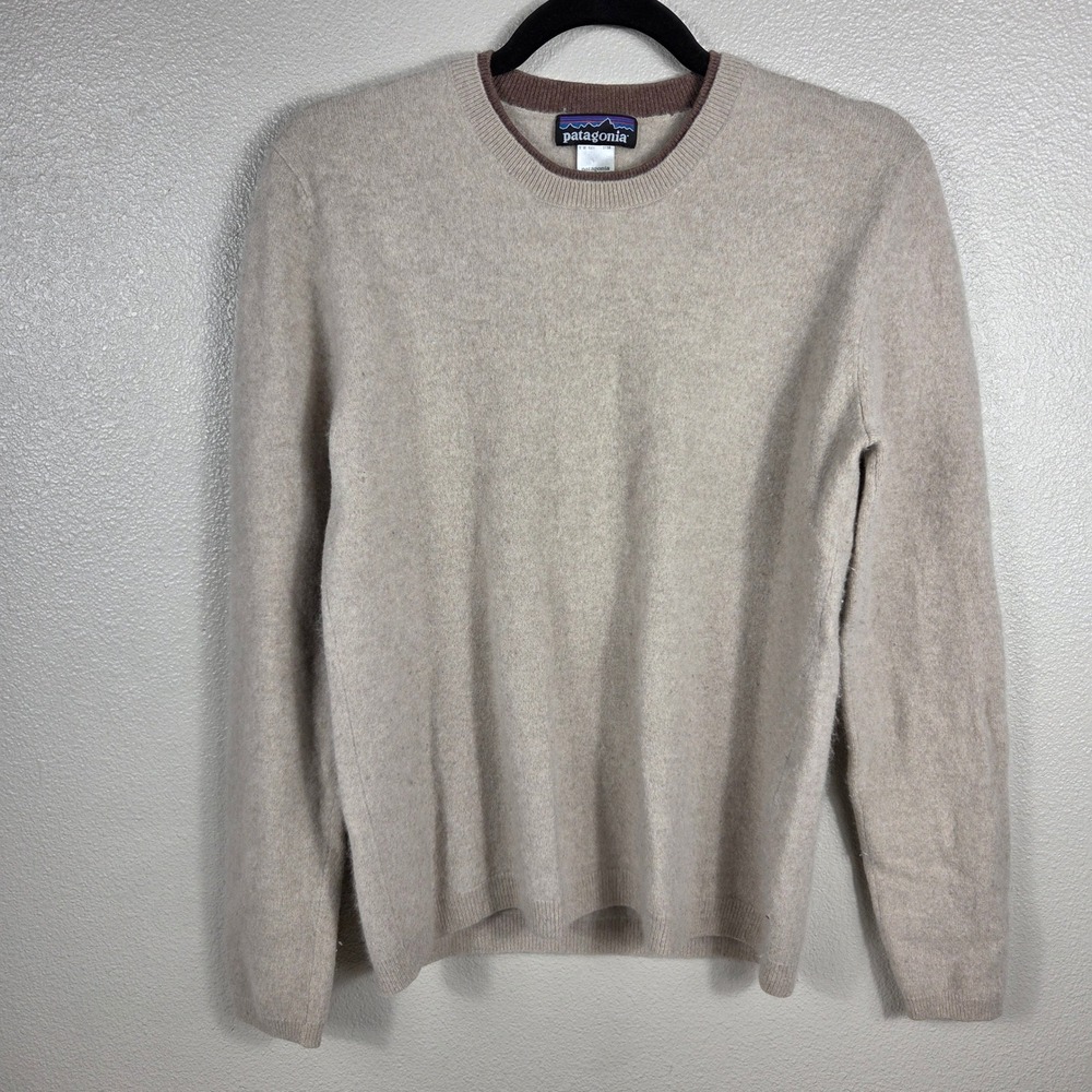 Patagonia 100% Cashmere Sweater Men's M Beige Crewneck Luxury Knit